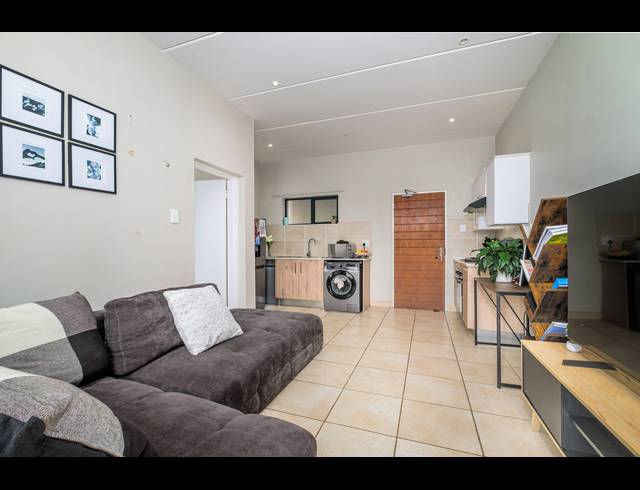 1 BEDROOM TOWNHOUSE FOR SALE IN BERGBRON